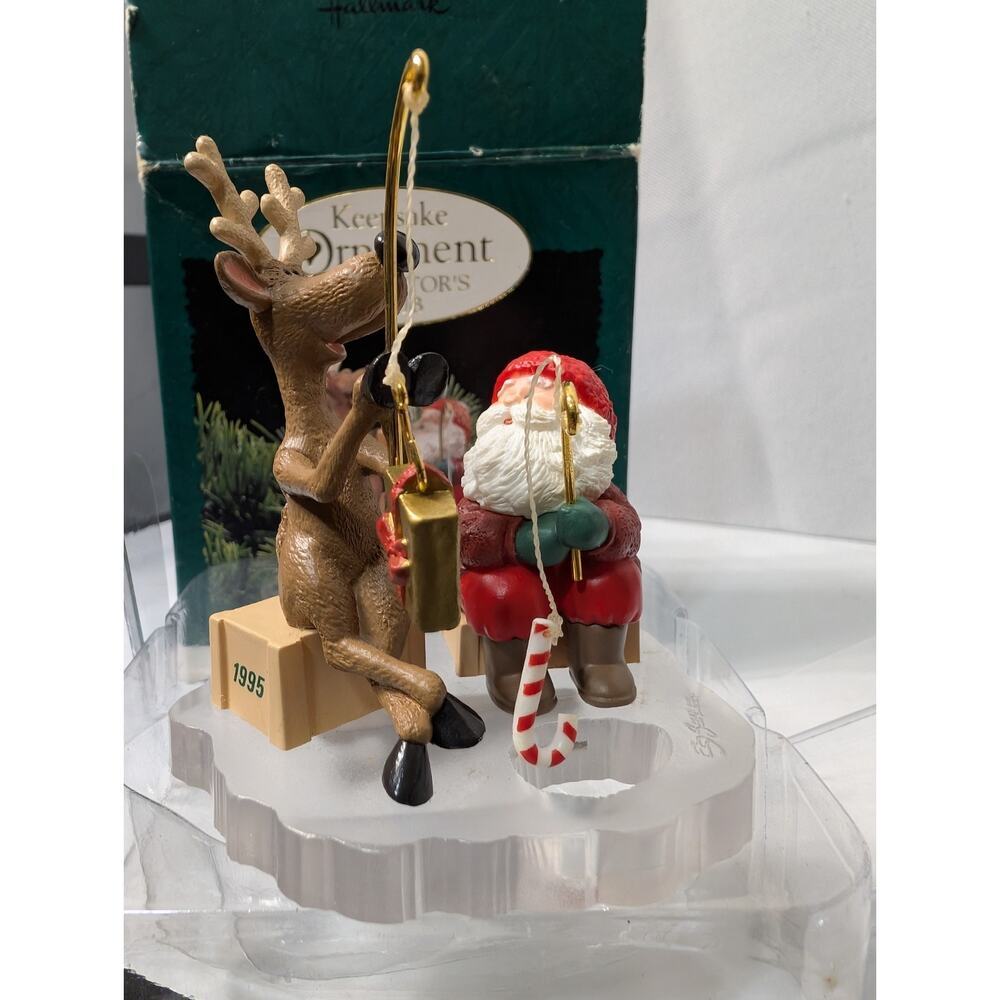 VINTAGE "FISHING FOR FUN" 1995 HALLMARK KEEPSAKE ORNAMENT OF MEMBERSHIP CLIP ON